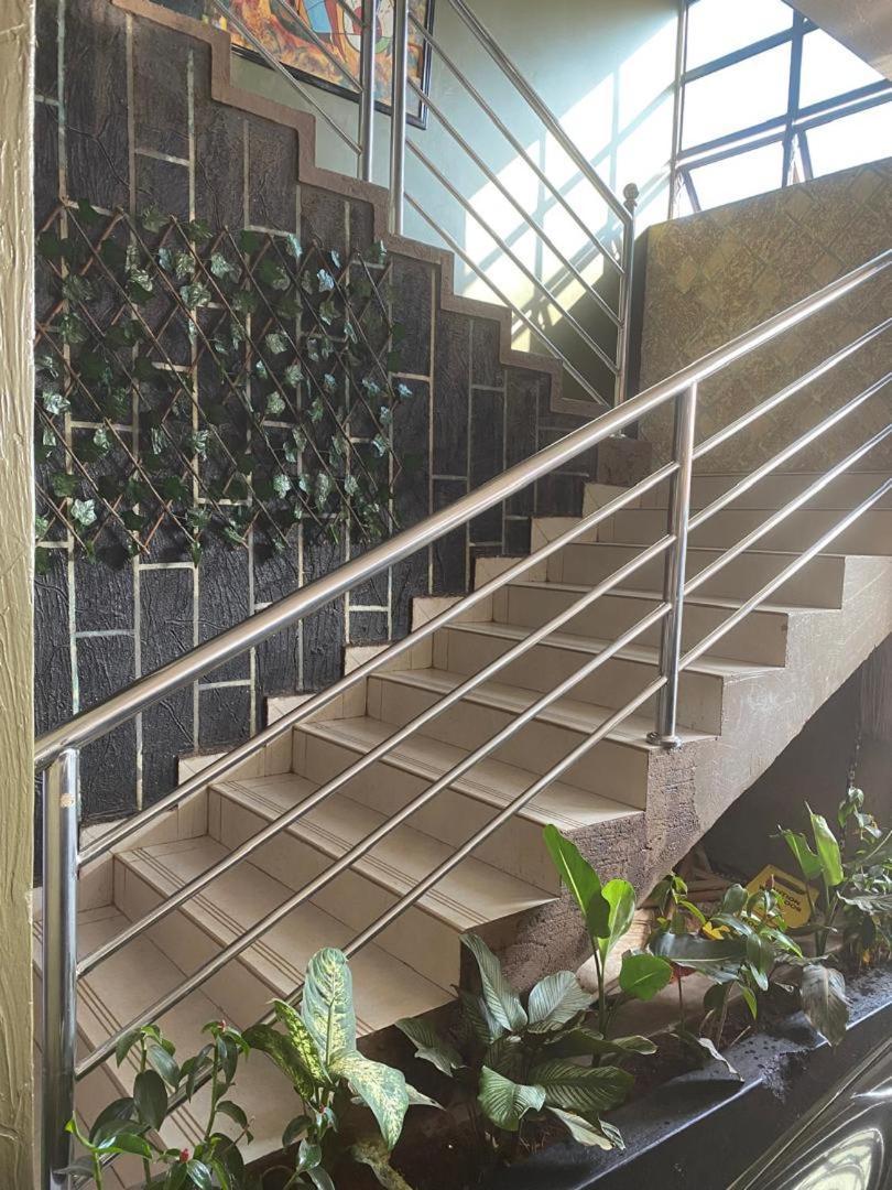 Javelin Hotel , Kampala, Uganda Tula Bagian luar foto